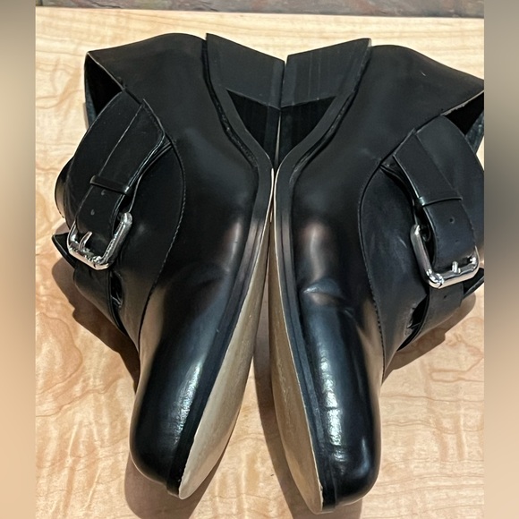 Pure Navy Brand, high end shoe,9.5, patent and buttery black leather, adj buckle - Picture 13 of 14